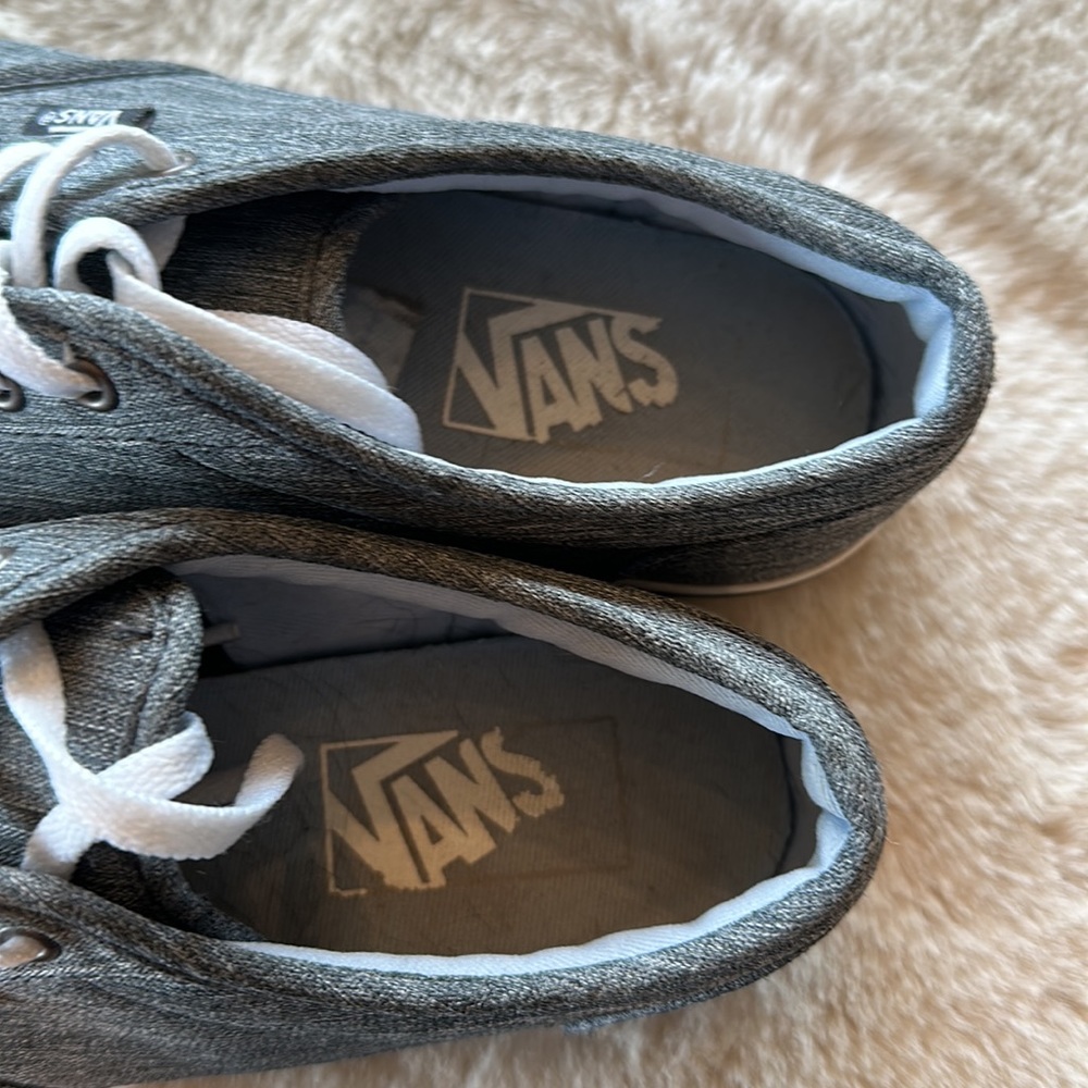 Vans shoes - Picture 3 of 6